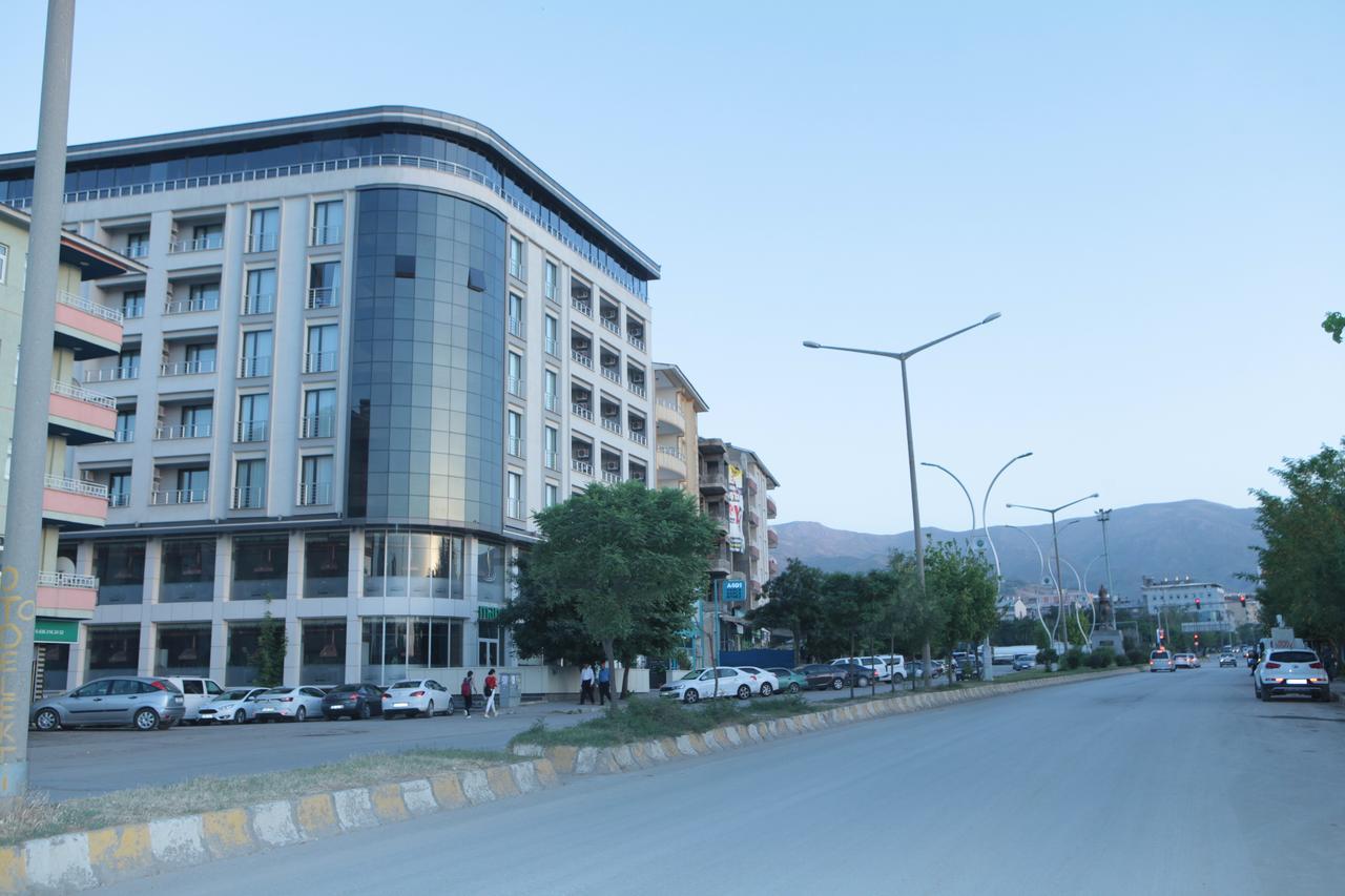 Mus Grand Hotel Exteriör bild